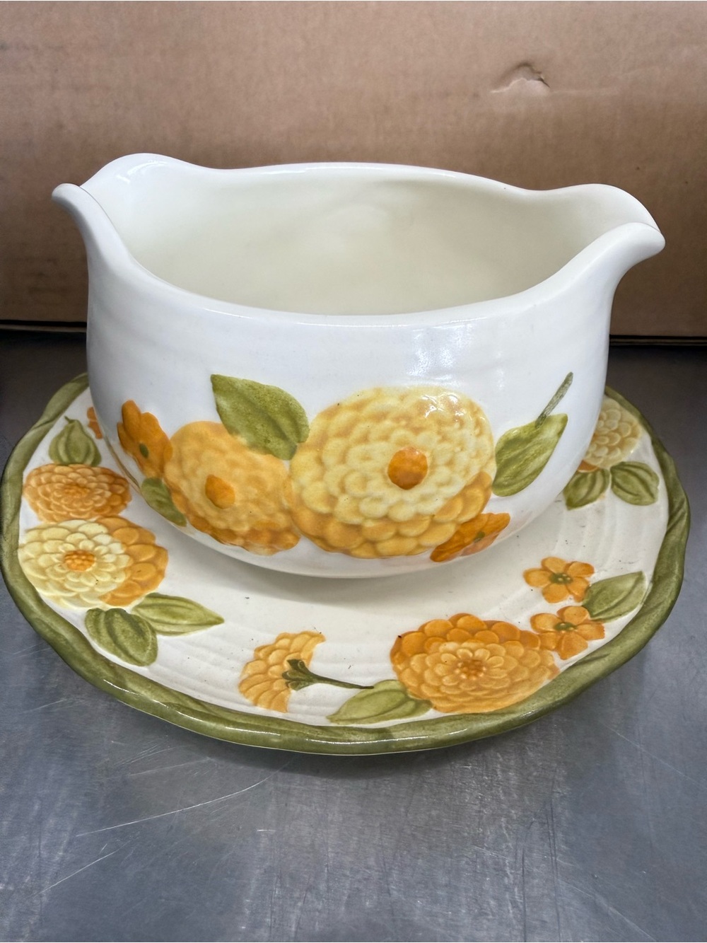 Vintage Metlox poppytrail gravy Gravy Boat with Underplate